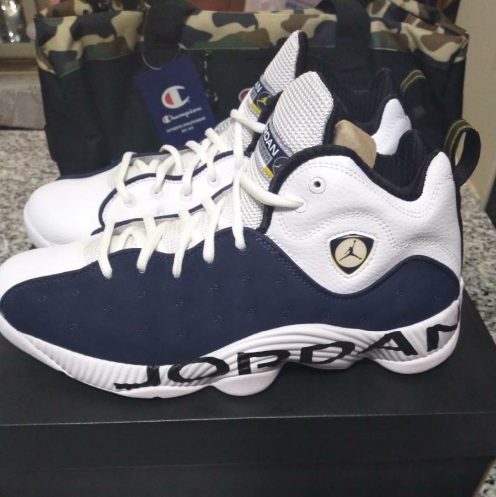 Jordan JumpMan Team2 Mid Night Navy Men's SIZE 10